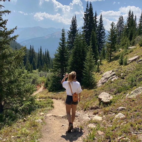 Adventurist Backpack Co. Nomad Crosssbody Sling Bag Hiking Outdoor Travel Orange - Picture 5 of 15